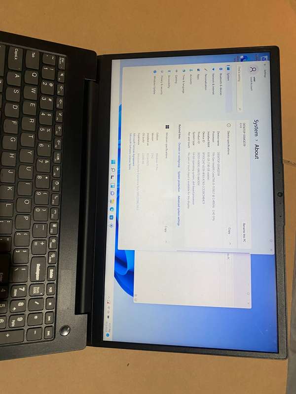 Lenovo V15 G2 ITL Notebook - Core i5-1135G7/ 15.6` FHD/8 GB RAM/512GB SSD/2.40GHZ/WIND11 PRO 64-BIT